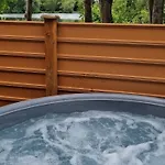 度假居 Beech 5 Hot Tub *